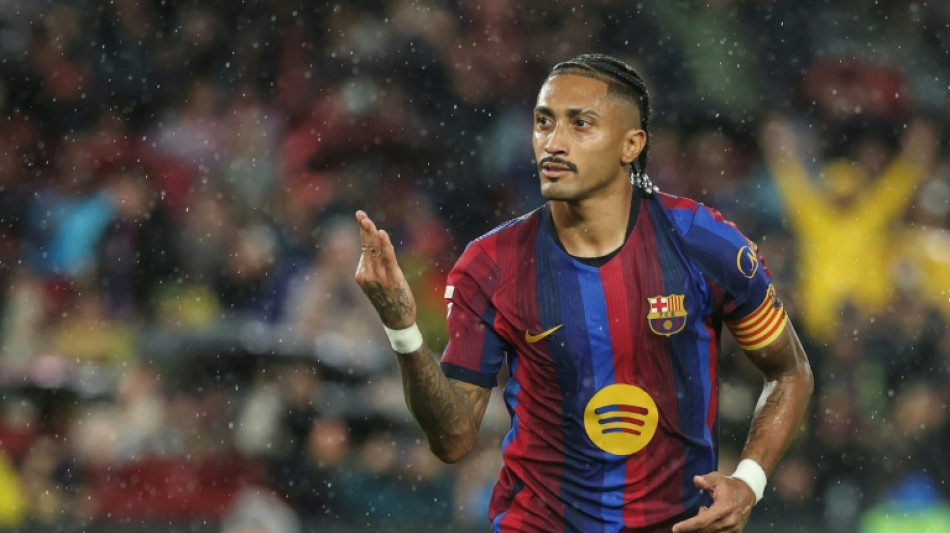 Barcelona encaminha renova&ccedil;&atilde;o de Raphinha at&eacute; 2030