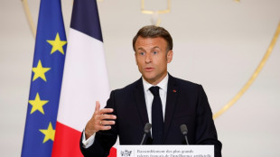 Macron annonce des investissements supplémentaires de l'Etat pour l'IA