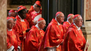 Los cardenales reciben un llamado a la unidad antes del incierto c&oacute;nclave