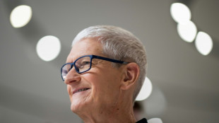 China recibe a los jefes de Apple y Blackstone en plena escalada comercial con EEUU