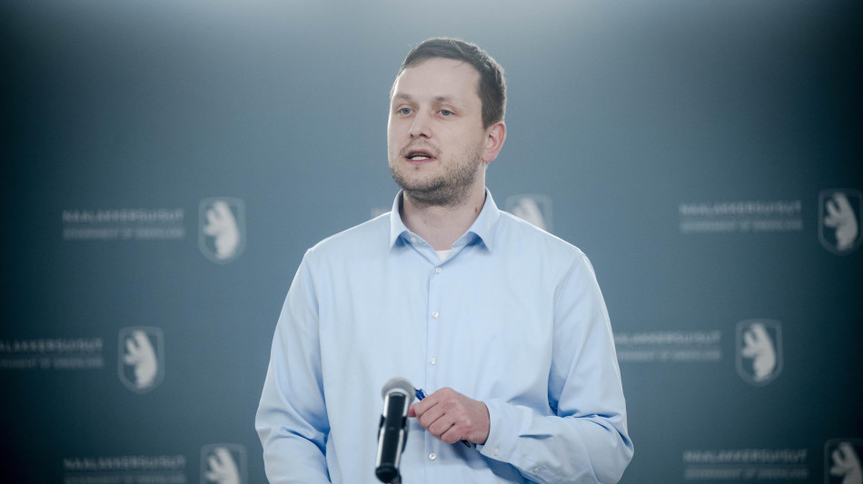 Media, 'Trump valuta pagamenti agli abitanti della Groenlandia'