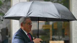 Senador americano Bob Menéndez colocou seu poder 'à venda', acusa Promotoria