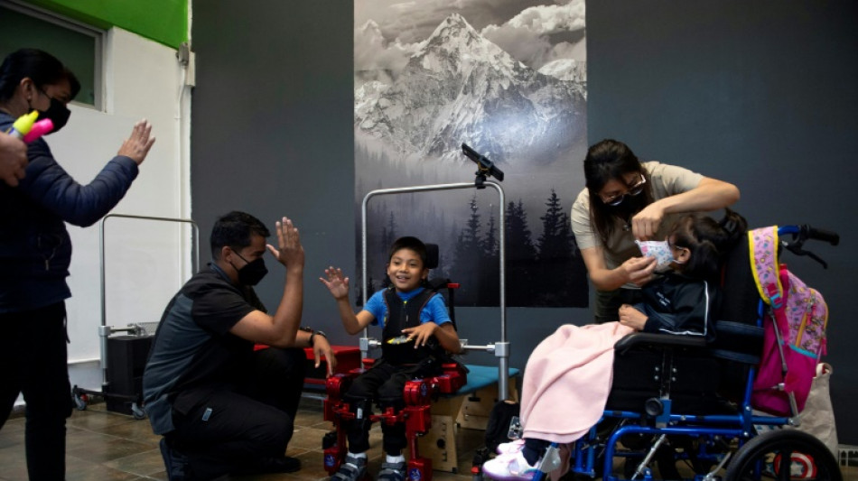 Ni&ntilde;os con par&aacute;lisis cerebral en M&eacute;xico descubren el juego gracias a la rob&oacute;tica
