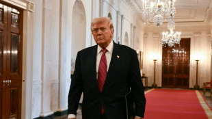 Affaire Epstein: Donald Trump attaque le Wall Street Journal pour diffamation