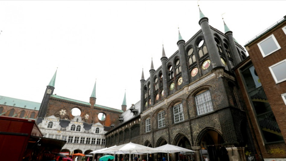 Drei Festnahmen nach &Uuml;berfall auf Mitarbeiter von Geldtransport in L&uuml;beck
