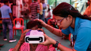 Low cost glasses help India's poor see a better future