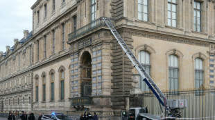 El Louvre reabre sus puertas tres días después del robo de joyas
