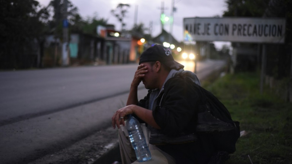 Guatemala disuelve una caravana de 400 migrantes de Venezuela, Cuba y Hait&iacute;