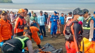 Mindestens vier Tote und dutzende Vermisste nach F&auml;hrungl&uuml;ck nahe Bali