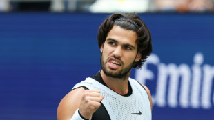 Alcaraz barre a Tommy Paul y asalta los cuartos del Abierto de EEUU
