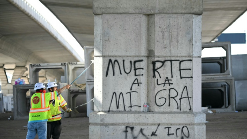 La madre del migrante venezolano baleado por el ICE pide que sea operado de manera urgente