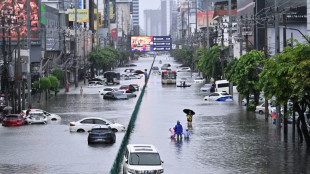 Miles de evacuados en Tailandia por las inundaciones tras las lluvias torrenciales en Bangkok