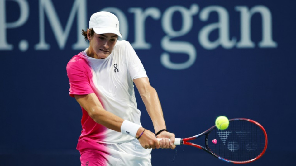 Jo&atilde;o Fonseca perde 1&ordm; jogo entre Brasil e Fran&ccedil;a na Copa Davis