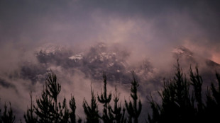 Australian police say fugitive gunman is being helped