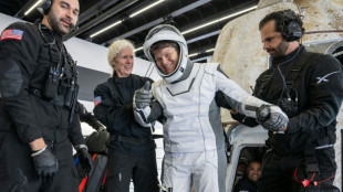 Quatro astronautas voltam à Terra após cinco meses no espaço