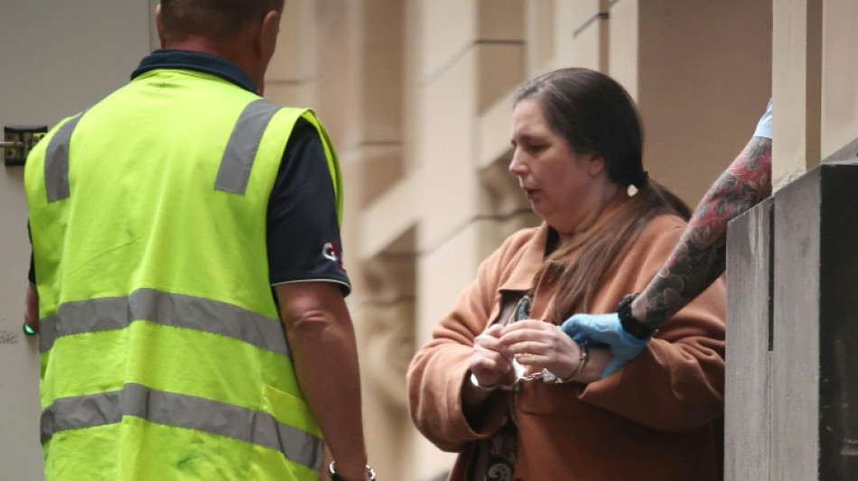 El sobreviviente del asesinato con hongos en Australia dice estar "medio vivo"