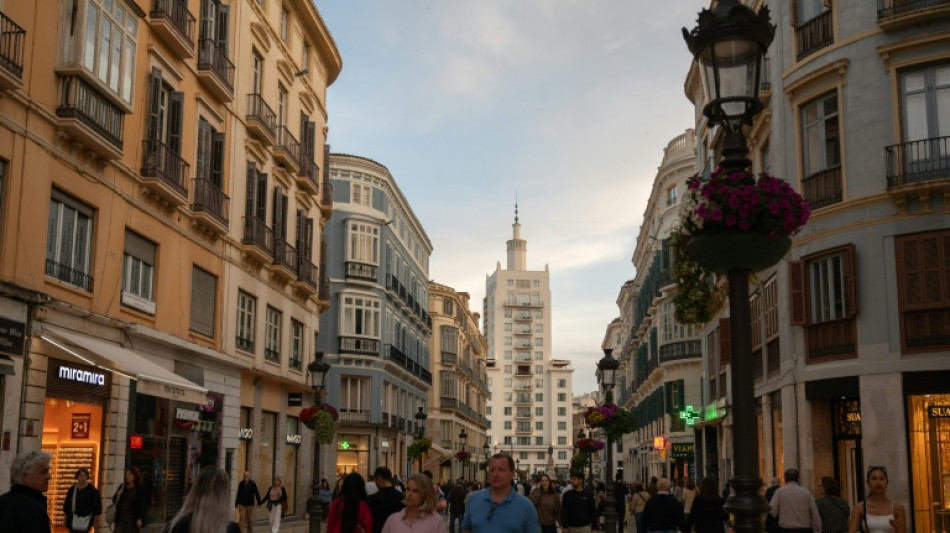 La econom&iacute;a espa&ntilde;ola creci&oacute; un "s&oacute;lido" 0,6% en el primer trimestre, pese a la guerra