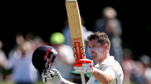 South Africa in trouble as New Zealand's Henrys dominate 1st Test