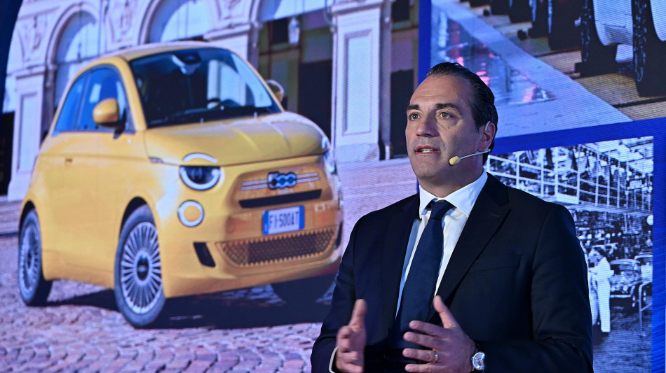 Stellantis perde quasi il 30%, in Borsa brucia 6,8 miliard