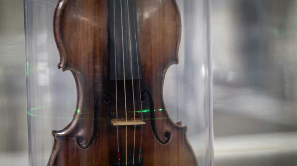 Paganini's violin gets X-ray treatment in quest of sound secrets
