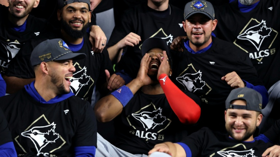 Jays down Yankees to advance in MLB playoffs as Tigers, Cubs stay alive