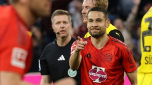 Bayern empata com Dortmund (2-2) mas mant&eacute;m vantagem sobre Leverkusen