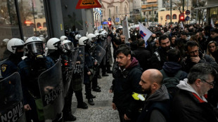 W&uuml;tende Proteste und landesweiter Streik nach schwerem Zugungl&uuml;ck in Griechenland