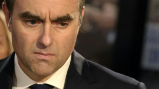 Lecornu abat la carte retraites avant sa négociation de la dernière chance avec le PS