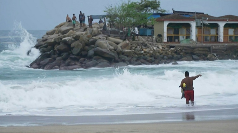 Flossie se convierte en huracán 2 en el Pacífico con previsión de no tocar tierra