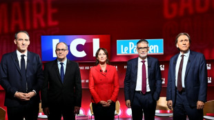 Pour le premier d&eacute;bat de la primaire sociale-d&eacute;mocrate, les candidats s'affrontent sur LFI