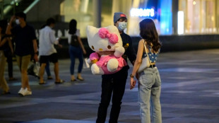 Tailandia pide practicar sexo con mascarilla para San Valent&iacute;n
