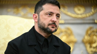 Zelensky quer garantias de seguran&ccedil;a antes de reuni&atilde;o com Putin