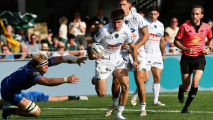 Grandidier-Nkanang double takes Pau to Top 14 summit despite Vannes fightback