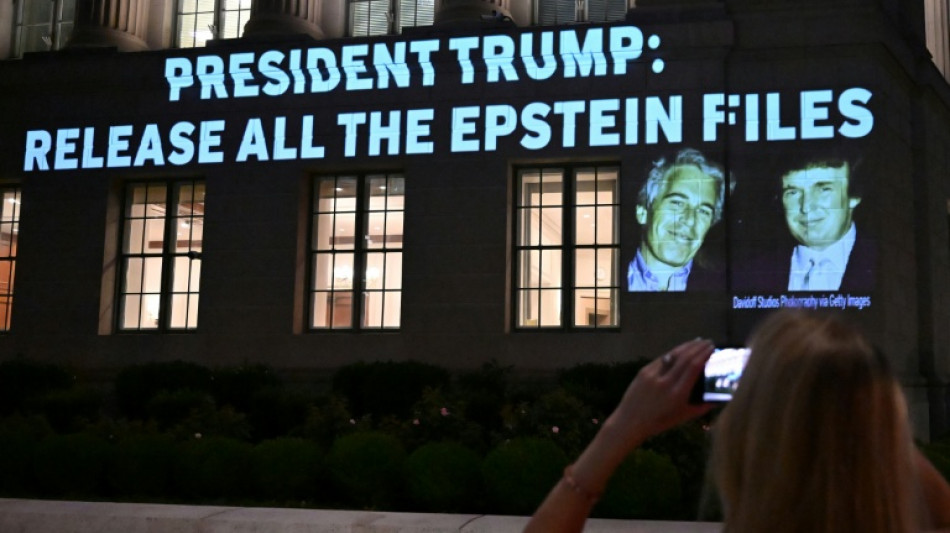 Epstein-Affäre: Trump verlangt Ermittlungen gegen Bill Clinton und andere