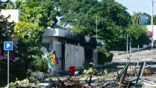 Seis mortos na Nova Caledônia, onde Exército tenta retomar controle do território