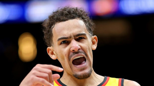 NBA Hawks win seventh in a row with rally over Lakers