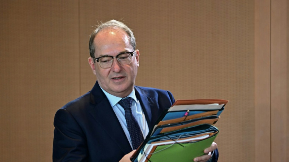 Dobrindt verteidigt Gespr&auml;che mit Taliban &uuml;ber Abschiebungen