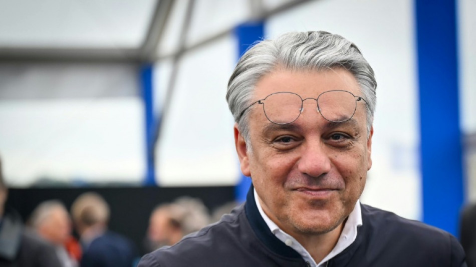 El grupo de lujo Kering anuncia la llegada del expatrón de Renault como director general