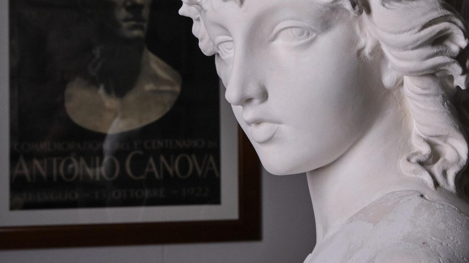 L'Amorino torna restaurato alla Gypsoteca canoviana