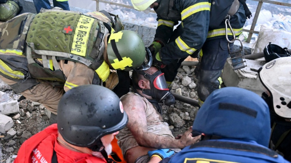 Ataques russos deixam cinco mortos e mais de 20 feridos na Ucr&acirc;nia