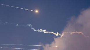Israel bombardeia defesas a&eacute;reas e lan&ccedil;adores de m&iacute;sseis no Ir&atilde;