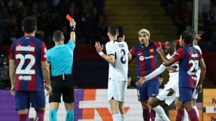 "Tenho c&oacute;digos e valores", responde Ronald Araujo ap&oacute;s ser criticado por Gundogan