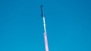 Foguete da SpaceX explode sobre Oceano Índico em seu teste mais recente