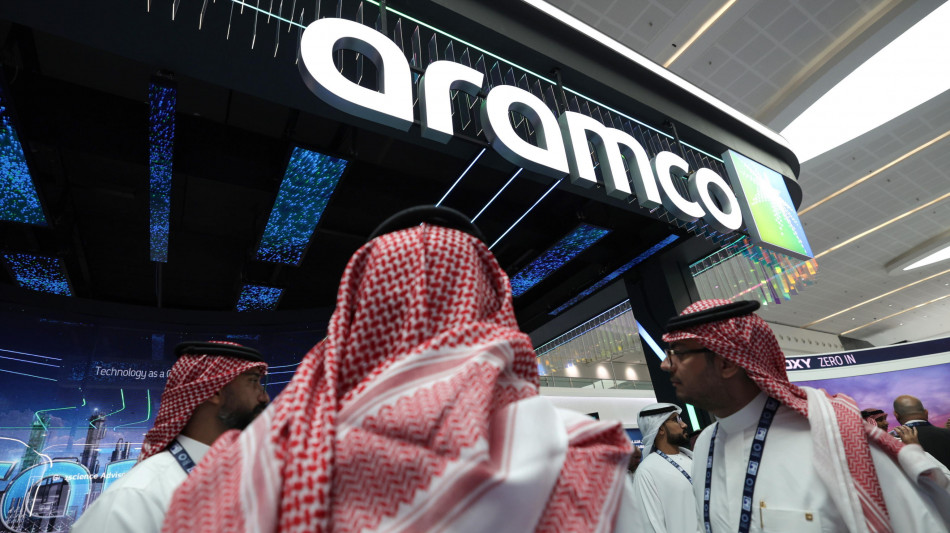 La saudita Aramco sale in Borsa grazie a rialzo del prezzo del greggio
