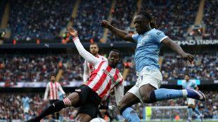 Foot: Manchester City n'abdique pas, Chelsea contrarie Liverpool