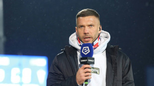 Podolski kritisiert FC-Führung: "Drehen uns im Kreis"