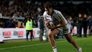 Top 14: Pau chipe la t&ecirc;te au Stade fran&ccedil;ais, Penaud puissance quatre