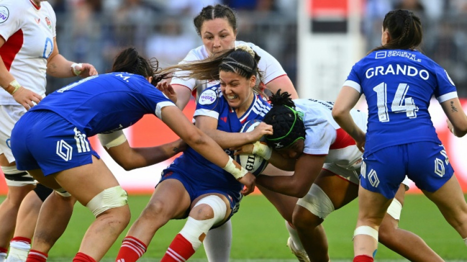 Six nations: l'Angleterre &eacute;coeure les Bleues et garde son troph&eacute;e
