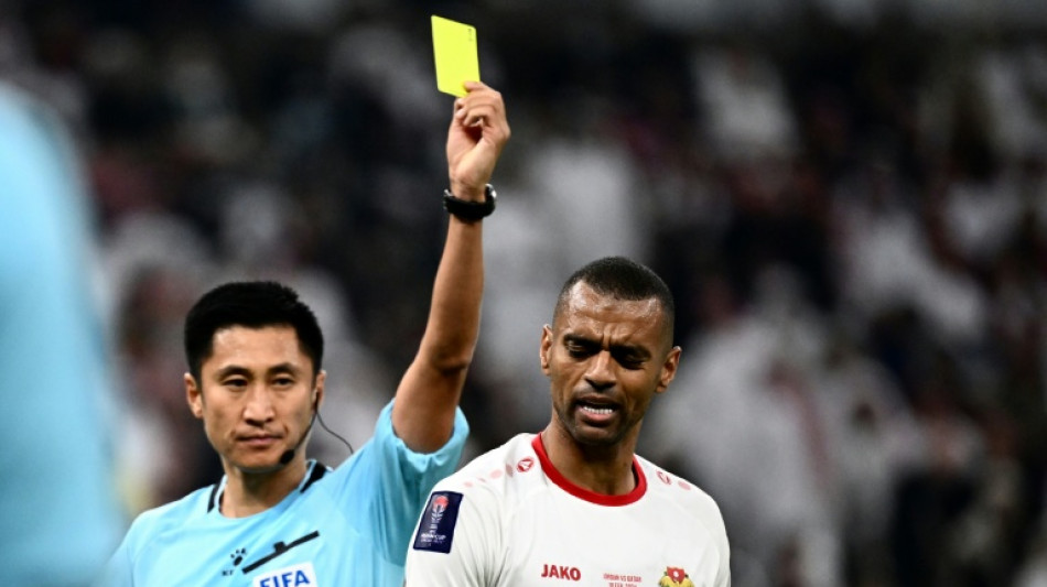 Fora da Copa do Mundo, China volta aten&ccedil;&atilde;o ao &aacute;rbitro Ma Ning