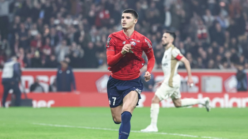 Lens' title push in Ligue 1 hit hard by Lille defeat